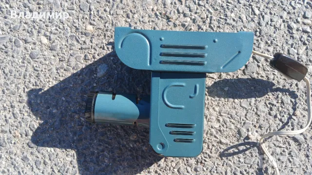 Прожекционен апарат руски от времето комунизъма, снимка 3 - Плейъри, домашно кино, прожектори - 49576270