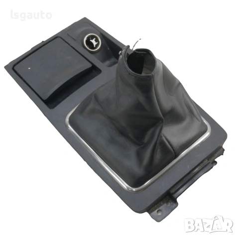 Лайсна около скоростен лост с пепелник Mitsubishi Lancer X (GS44S) 2007-2017 ID: 159578