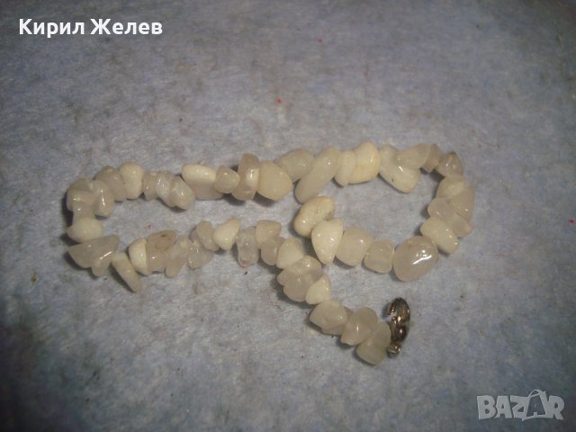 СКЪПОЦЕННА АРТ ГРИВНИЧКА от БЯЛ МЛЕЧЕН КВАРЦ РЪЧНА ИЗРАБОТКА 74081, снимка 5 - Гривни - 37031317