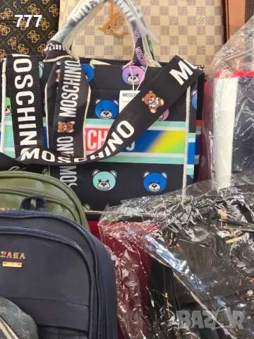 дамски чанти Moschino , снимка 2 - Чанти - 48325984