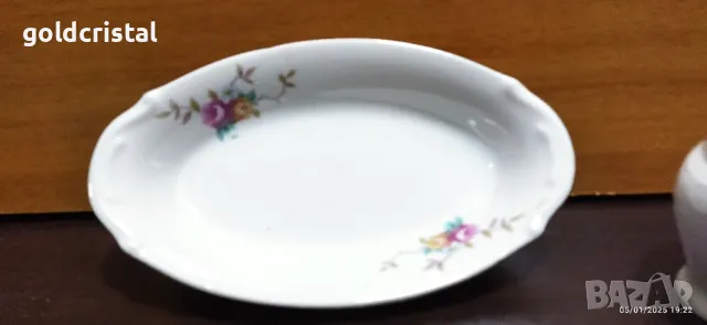 Стар български порцелан чинии и солница , снимка 3 - Антикварни и старинни предмети - 48699062