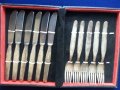 Solingen / Солинген оригинални посребрени прибори : 6 ножа и 5 вилици, тежки, солидни