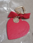 Стилен цветен кожен ключодържател с форма на сърце и щампован надпис , снимка 2