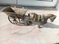 Бронзов кон с каручка, снимка 1