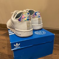 Дамски кецове Adidas, снимка 3 - Дамски боти - 42855250