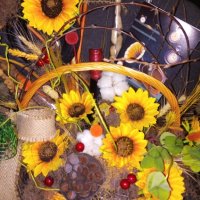 Подаръчна кошница - ръчна изработка, снимка 1 - Декорация за дома - 37821554