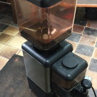 Професионална кафемелачка FAEMA, снимка 2 - Обзавеждане за заведение - 29430520