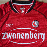 Оригинална мъжка тениска Umbro x F.C. Twente / Season 03-04 (Home), снимка 3 - Тениски - 44742497