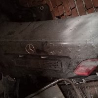 Заден капак за Mercedes CLK Coupe C208, снимка 1 - Части - 40600419