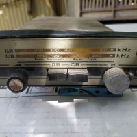 Продавам старо радио, снимка 1 - Радиокасетофони, транзистори - 36584430