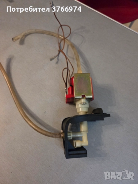 Помпа с клапан Делонги Магнифика / DeLonghi Magnifica EAM    , снимка 1