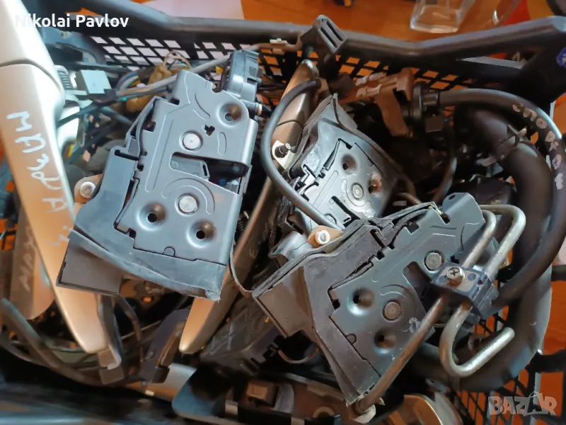 касетка с Брави дръжки и оптигач врати за Мазда 3, снимка 1