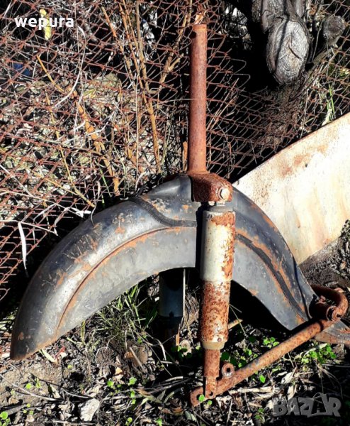 За първите източногермански мотори MZ преден калник с амортисьори и заден калник с амортисьори, снимка 1