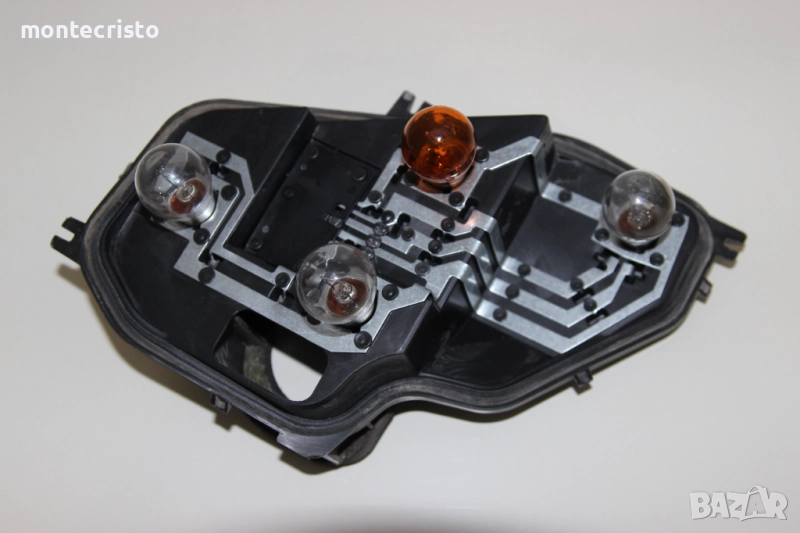 Лявa платка стоп Dacia Sandero II (2013-2016г.) ляв ламподържач Дачия Сандеро, снимка 1