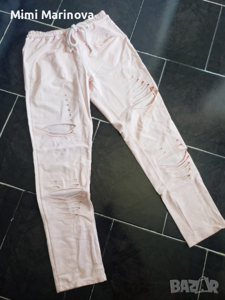 Спортен панталон с дупки в бебешко розово, снимка 1