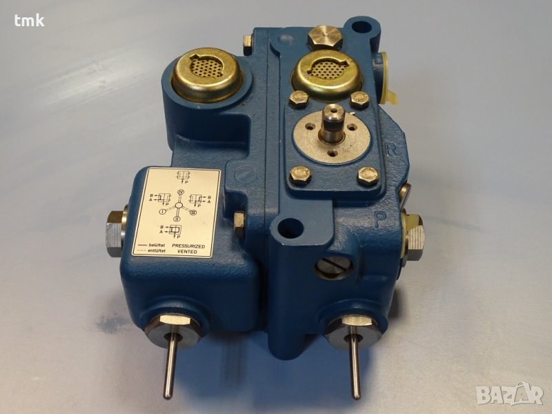 Пневматичен блок Rexroth Pneumatic 335 32 000 00 Pneumatic Pressure Reducing Station, снимка 1