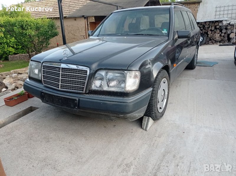 Мерцедес 124 200Е 122к.с. на части, снимка 1