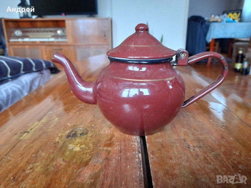 Стар емайлиран чайник #23, снимка 1