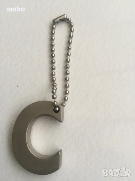 Ключодържател ,  буква  „С“, материал Никел- мат, размер 3 см, снимка 1