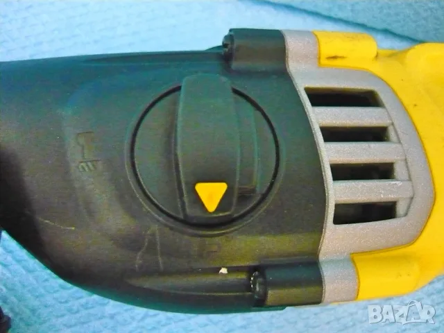 DeWALT D 25144 - мрежов перфоратор, снимка 4 - Перфоратори - 55847310