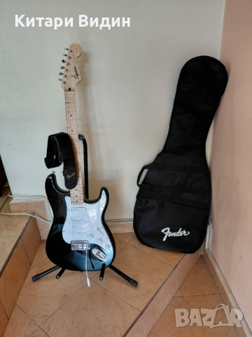 Продавам електрическа китара Squire Sonic ST BK, снимка 2 - Китари - 51876585