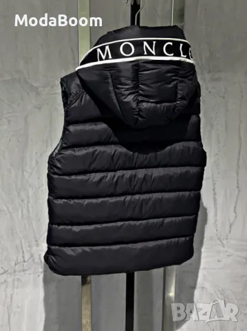 Moncler черен мъжки елек , снимка 2 - Спортни дрехи, екипи - 48678559