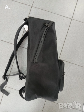 унисекс раница Calvin Klein нова, снимка 2 - Раници - 52630145