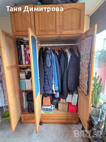 Трикрилен гардероб с огледало, снимка 2 - Гардероби - 54087627