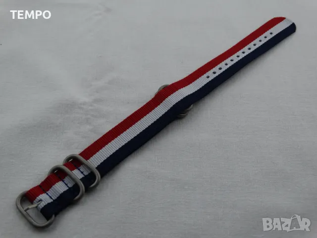 КАИШКА ZULU- ЧЕРВЕН / БЯЛ / СИН -20мм + ПОДАРЪК, снимка 13 - Каишки за часовници - 48202618