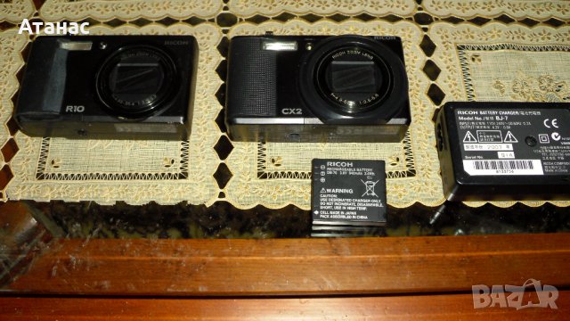 Цифрови фотоапарати Ricoh R10 и Ricoh CX2 