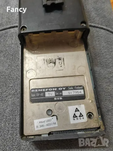 Мобифон Benefon Delta, снимка 8 - Антикварни и старинни предмети - 49236359