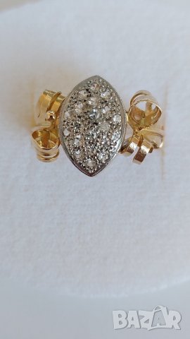 Старинен златен пръстен с бели топази