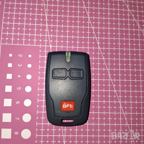 Дистанционно 433.92MHz- MITTO BRCB02R12CH за гаражни врати. 