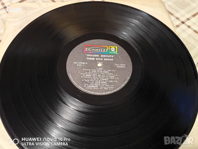 LP - Three Dog Night – Golden Bisquits- 25лв , VG+, снимка 2 - Грамофонни плочи - 49026393