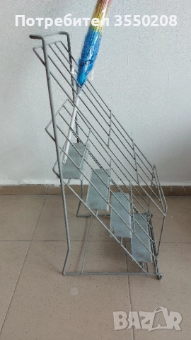 Стелаж магазинен, снимка 3 - Стелажи и щандове - 45492447