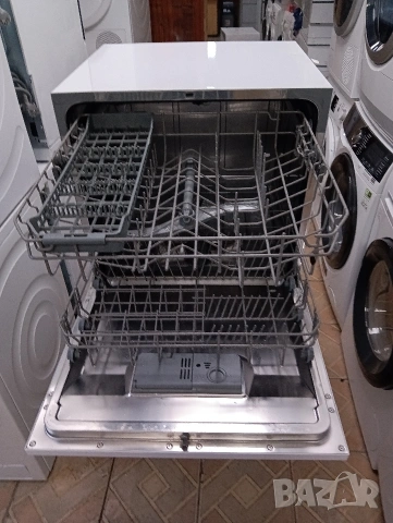 Свободно стояща съдомиялна кубче за 8 комплекта Candy с две години гаранция!, снимка 11 - Съдомиялни - 53980052