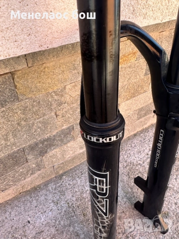 Manitou (Comp / T7 / Lockout модел)  Цена 70 евро, снимка 2 - Части за велосипеди - 54364337