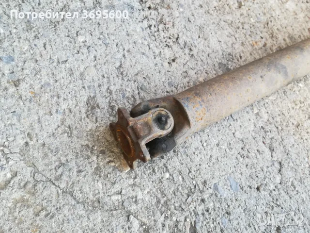 Кардан Toyota Hilux 2.5 TD D4D Тойота Хайлукс пикап задно предеване, снимка 2 - Части - 49281337