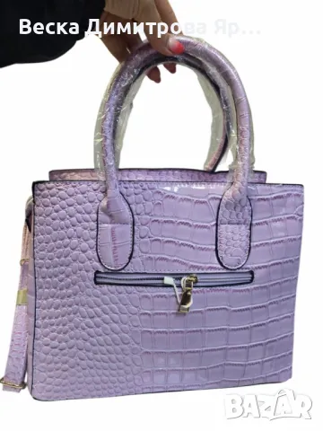 Дамска чанта с кроко текстура – изисканост и стил за всяка модерна жена, снимка 8 - Чанти - 50211157