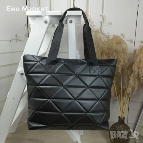 Дамска капитонирана чанта от еко к. - супер удобна подходяща за ежедневието, снимка 5 - Чанти - 49505540