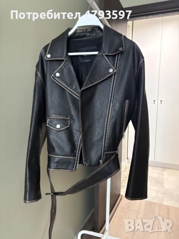 Bershka кожено яке, р-р С