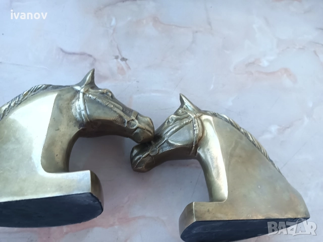 Бронзови подпори за книги- коне, снимка 5 - Антикварни и старинни предмети - 51724407
