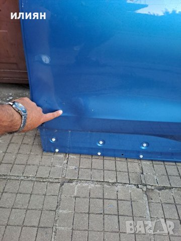 Задна лява врата за Opel Crossland X, снимка 2 - Части - 37137405