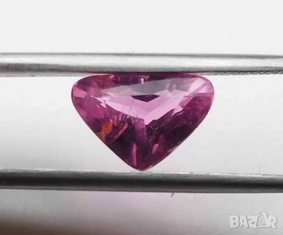 Блестящ турмалин с ярък цвят 1.80кт.! Сертифициран! Нов!, снимка 12 - Други - 52347436