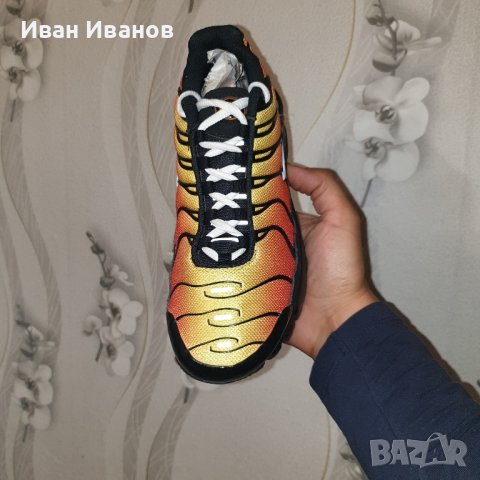 оригинални маратонки  Nike Air Max Plus Black Habanero Red номер 38, снимка 10 - Маратонки - 40672421