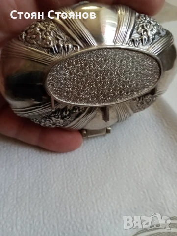 Кутия за бижута , метална, снимка 3 - Антикварни и старинни предмети - 50501793