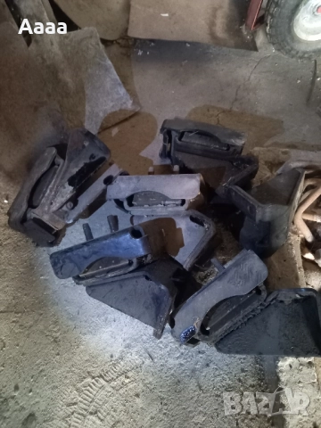 Лапа за двигател на Iveco Deily след 2000г, снимка 3 - Части - 51893813