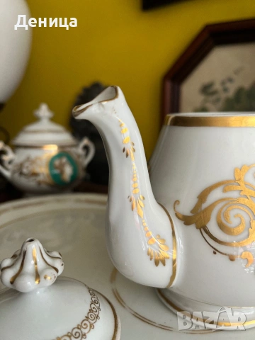 Порцеланов сервиз за двама в имперски стил Характерно за този стил е използването на богата позлата , снимка 18 - Сервизи - 54061239