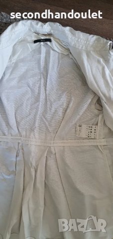 HUGO BOSS дамски шлифер, снимка 4 - Якета - 47725612