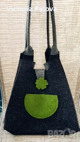 Много удобна чанта Германия , снимка 2 - Чанти - 47748383